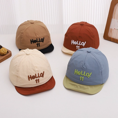 Cappello Da Baseball Per Bambini Con Visera Morbida Poliestere Traspirante Ricamo Hello Blocchi Di Colore Per Neonati