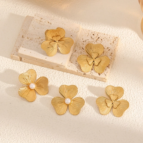 Französisch Vintage Kleeblatt Blume Ohrstecker Edelstahl 18K Vergoldet Kunstperle Elegante Schmuck Damen