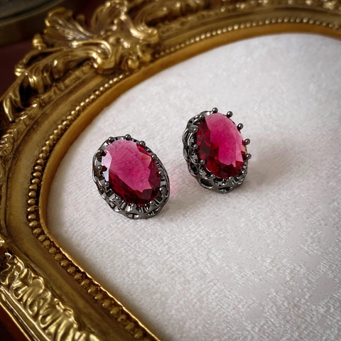 Boucles D'oreilles Puces Ovales Zircon Rouge Vintage Avec Tige En Argent Base Cuivre Style Palais Français Luxe Pour Femmes