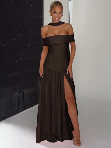Sexy Polyester Spandex Maxi Jurk Met Blote Schouders Halster Zijsplit Lint Streamer Elegant Feest Voor Dames