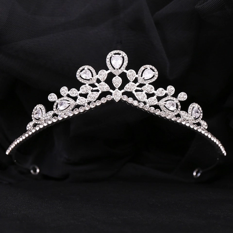 Brautkrone Tiara Legierung Strass Zirkon Hochzeit Haarschmuck Eleganter Prinzessinnenstil Für Damen