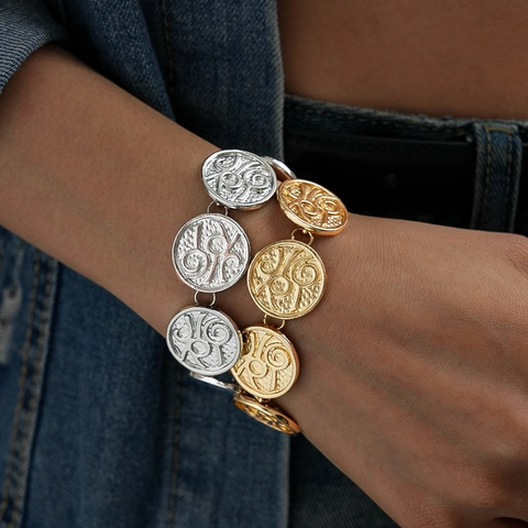 Vintage Round Coin Relief Bracelet Alloy Metallic Textured Retro Geometric Adjustable Link Jewelry For Women