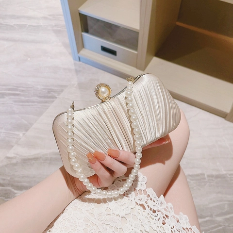 Abend Clutch Tasche Plissiert Satin Künstliche Perlenverschluss Strass Elegant Party Bankett Handtasche Umhängetasche Damen
