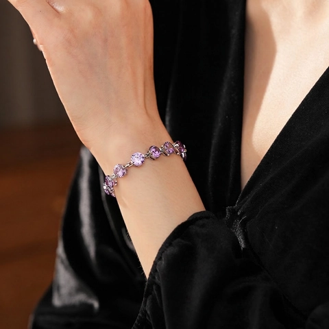 Luxus Tennisarmband Mit Lila Runden Zirkonia Für Damen Elegantes Kupferschmuckstück Mit Exquisitem Verschluss