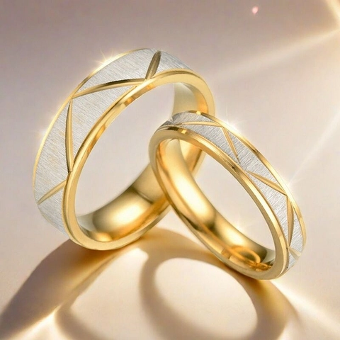 Anillo Vintage de Acero Inoxidable Bicolor Grabado Geométrico Para Hombres Mujeres Individual Minimalista Cepillado Pulido Anillo de Banda Joyería de Dedo Regalo