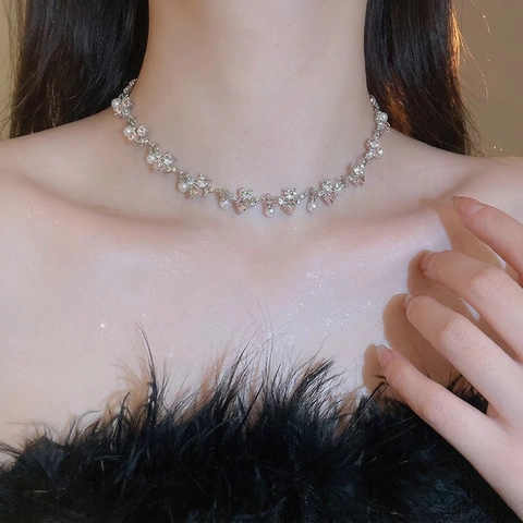 Collar Con Colgante De Corazón Perla Artificial De Imitación Diamante De Imitación Aleación Cadena De Clavícula Francés Retro Elegante