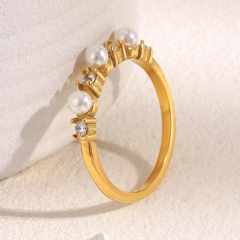 Elegant Artificial Pearl Cubic Zirconia Ring 18K Gold Plated Stainless Steel Niche Design Luxury Jewelry For Women