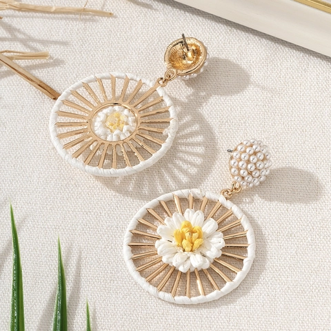 Orecchini a Goccia in Raffia Fatti a Mano in Stile Bohémien Con Perle Artificiali e Perno in Acciaio Inossidabile per Donna