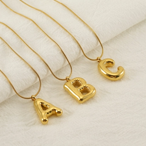 Collana Con Pendente Lettera Palloncino Gonfio Acciaio Inossidabile Placcato Oro 18K Lettera Iniziale 3D Catena Serpente Per Donna