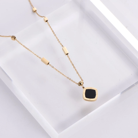 Minimalist Roman Numerals Pendant Necklace 18K Gold Plated Stainless Steel Black Inlay Geometric Beads Clavicle Chain