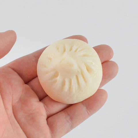 Realistisches Xiaolongbao Simulation Brötchen Modell Weiches PVC Stressabbau Squishy Spielzeug Schlüsselanhänger Kühlschrankmagnet Dekor