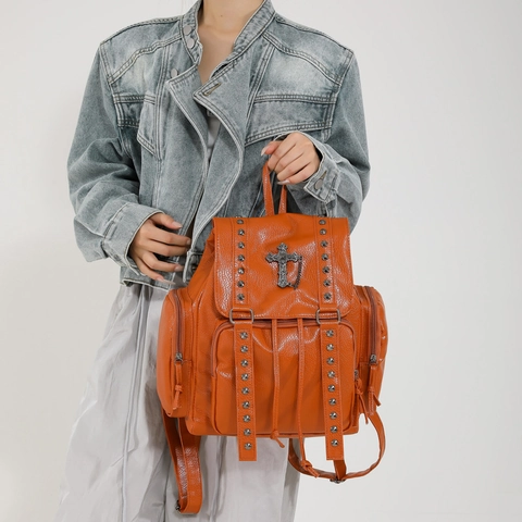 Gothic Punk Damen PU Leder Rucksack Mit Nieten Und Metallkreuz Dekoration Kordelzug Multi-Tasche Streetwear