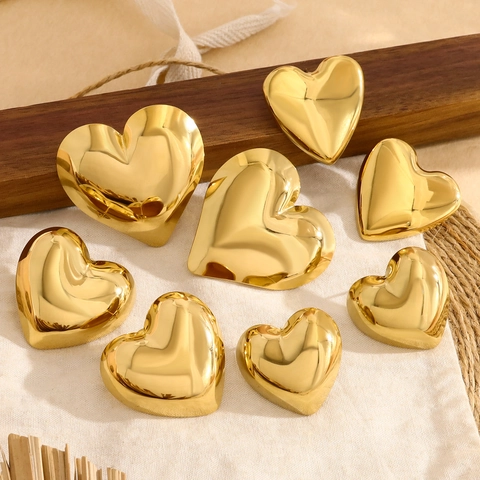 Orecchini A Lobo A Cuore Acciaio Inossidabile Placcato Oro 18K Minimalista Elegante Gioielli 3D Lucidato Specchio