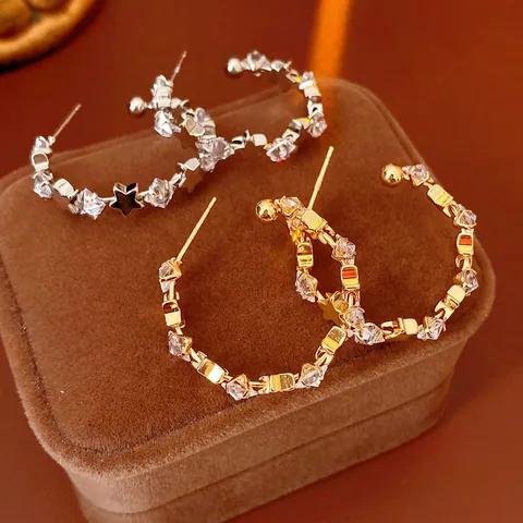 Orecchini A Cerchio Eleganti A Forma Di C Con Stella E Zircone In Rame Con Perno In Argento Per Donna