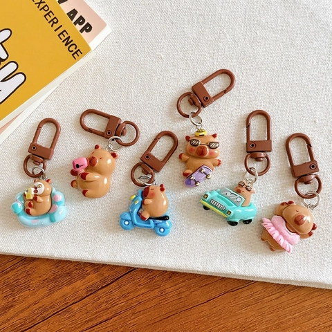 Cute Capybara Keychain Pendant Resin Cartoon Animal Figure Backpack Hanging Ornament For Students Best Friends Gift