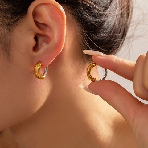 Chunky Hoop Earrings For Women Minimalist Titanium Steel PVD Gold Plated Bicolor Geometric C Shaped Huggie Jewelry