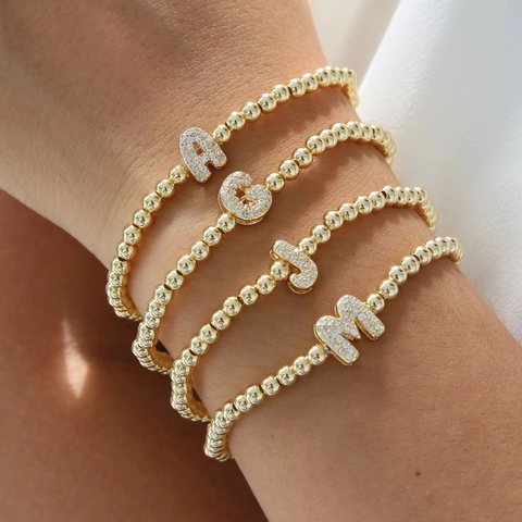 Buchstaben Armband Gold Vergoldetes Kupfer Perlen Elastisch Zirkonia Initial Anhänger Modeschmuck Damen