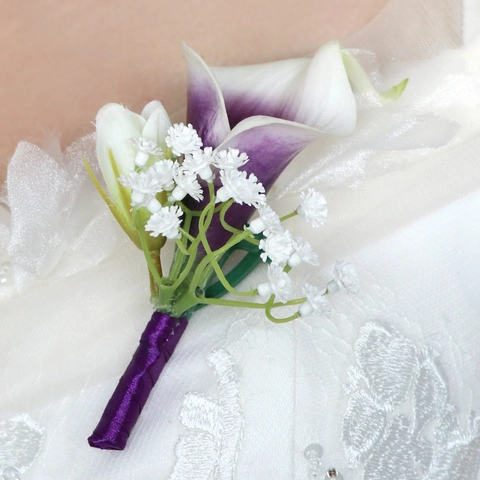 Lila Weiße Calla Lilie Hochzeit Ansteckblume Handgelenk Corsage PU Simulation Blumen Band Spitze Zubehör Für Bräutigam Braut