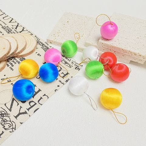 Christmas Decorative Hanging Balls Satin Thread Wrapped Foam Colorful Ornaments For Holiday Party Tree Decor