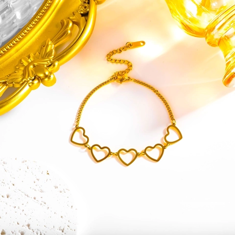 Pulsera de Eslabones de Corazón Hueco de Acero Inoxidable Estilo Ins para Mujer Chapado en Oro de 18K Joyas de Mano