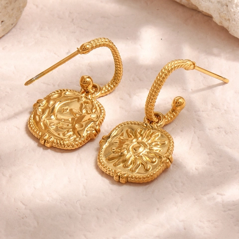 Vintage Edelstahl Gold Plattiert Sonne Relief Geflochtene Ohrreifen Für Damen Mode Geometrische Münze Anhänger Schmuck Geschenk