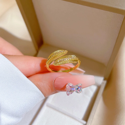 Feder Ring Offen Vergoldetes Kupfer Mikropflaster Zirkonia Verstellbarer Eleganter Schmuck Für Damen