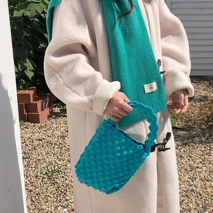 Dames Schattig Bubbel Breien Mini Handtas Snoepkleur Golvend Handvat Elegant Lichtgewicht Elastisch Breien Emmertas Pochette Tote Portemonnee Dagelijks Reizen Cadeau
