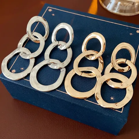 Hammered Texture Geometric Interlocking Triple Ring Drop Earrings Copper Alloy With Silver Earring Post For Women