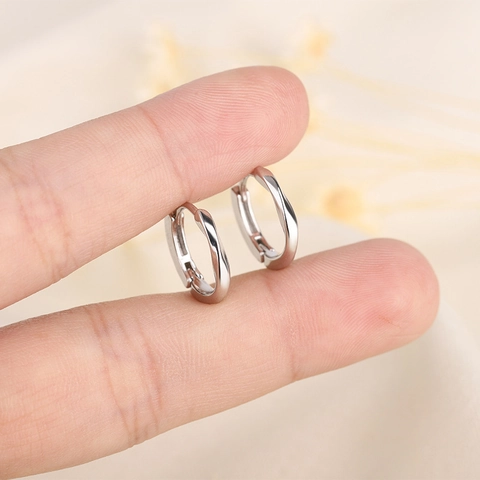 Orecchini a Cerchio Twist Nastro di Möbius Stile Coreano per Donna Orecchini a Cerchio Geometrici Minimalisti Color Argento