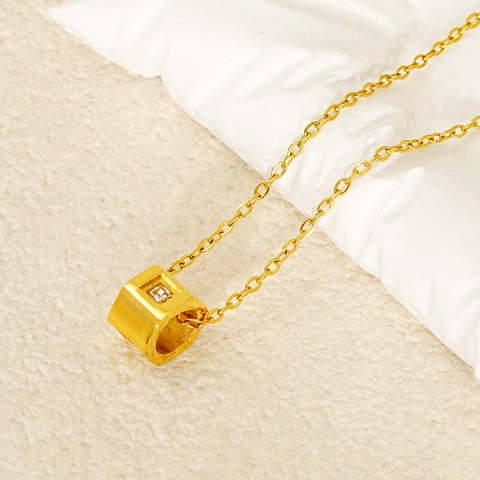 Geometrische Zeshoekige Hanger Ketting 18K Verguld Roestvrij Staal Zirkonia Minimalistische Mode Sieraden Voor Dames