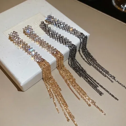 Pendientes Largos De Borla De Estrás Joyas De Cobre Con Poste De Acero Estilo Occidental Para Mujeres