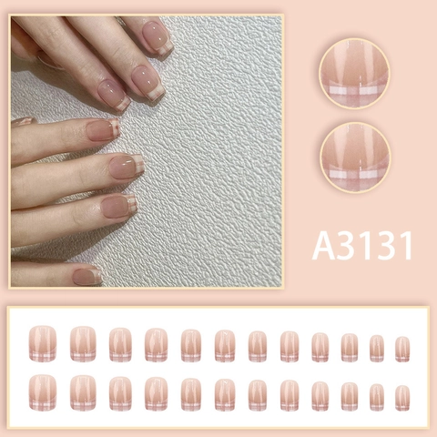 Unghie Finte French Sfumate Blush Design A Quadri Corte Quadrate Arrotondate Lucide Dolci Minimaliste Per Donna