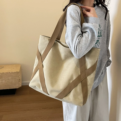 Canvas Totebag Große Kapazität Kreuzgurt Design Reißverschlusstasche Lässiger Streetstyle Pendler Reisen Damen