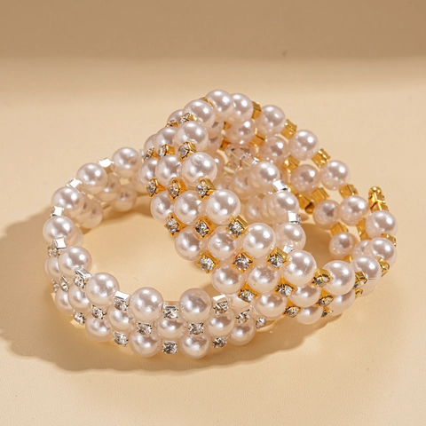 Bracelet Multi-Rangs En Künstliche Perles Pour Femmes Élégant Faux Künstliche Perle Strass Bangle Rétro Style Cour Bijoux De Main Mode