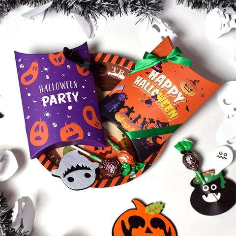 Halloween Gift Boxes Paper Pillow Shaped Candy Treat Containers For Party Decorations Purple Orange Pumpkin Ghost Theme