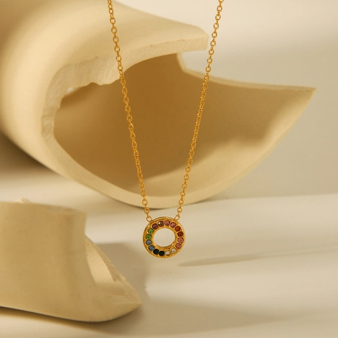 Collana Con Pendente In Zircone Colorato Arcobaleno Acciaio Inossidabile Placcato Oro 18K Tondo Geometrico Gioielli Per Donna