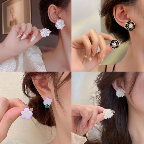 Floral Stud Earrings Alloy Resin Flower Shaped With Earring Post Sweet Elegant Retro Korean Style Jewelry Accessory Women Fashion