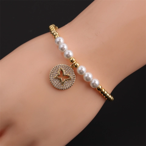 Fashion Copper Bead Artificial Pearl Bracelet With Zircon Butterfly Pendant For Women Elastic Jewelry Hollow Design