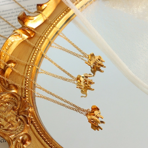 Collana Con Ciondolo Elefante Placcato Oro 18K Acciaio Al Titanio Design Geometrico Gioielli Minimalisti Coreani