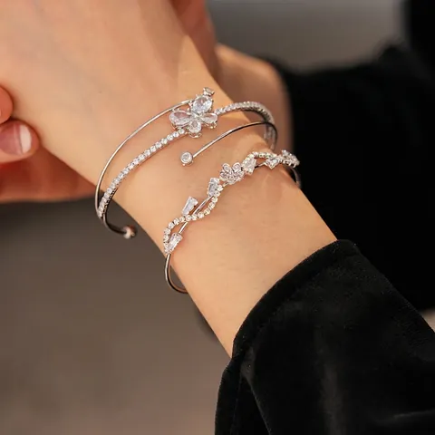 Brazalete Abierto De Mariposa Y Flor De Circón Para Mujer Cobre Elegante Ajustable Estilo De Lujo Minimalista Regalo De Joyería