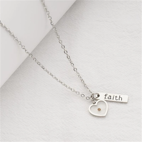Collar de Acero Inoxidable Grabado Faith Colgante de Corazón Gota Con Semilla de Mostaza Joyería Religiosa Para Hombre Mujer