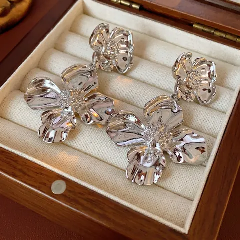 Exaggerated Double Layer Flower Rhinestone Drop Earrings With Silver Earring Post Alloy Liquid Metal Jewelry For Women