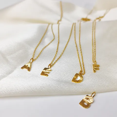 Minimalist Stainless Steel Initial Pendant Necklace for Women Sunburst Texture Alphabet Gold Silver Plated Jewelry Gift