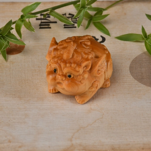 Miniatura Statuetta In Legno Intagliata Thuja Scultura Di Animali Fatta A Mano Ornamento Da Scrivania Stile Zen