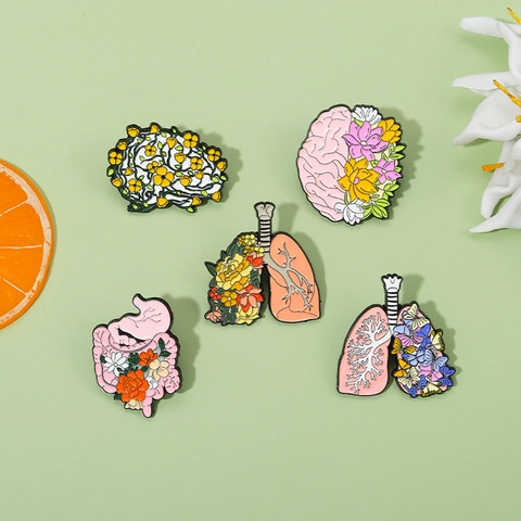 Anatomisch Orgaan Emaille Speld Legering Hersenen Long Maag Bloem Vlinder Medische Kunst Reversspeld Creatief Decoratief
