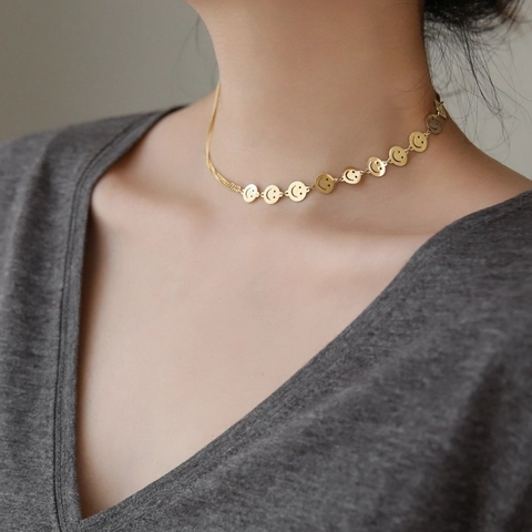 Smiley Face Choker Ketting Verguld Titanium Staal 316L Roestvrij Staal Minimalistische Sieraden Voor Vrouwen