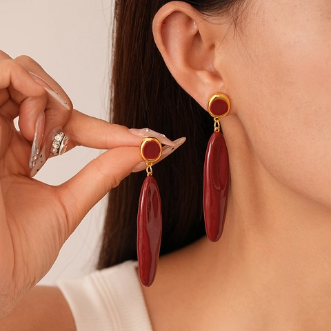 Vintage Dark Red Water Drop Dangle Earrings With Silver Earring Post Alloy Resin Elegant Geometric Jewelry For Women