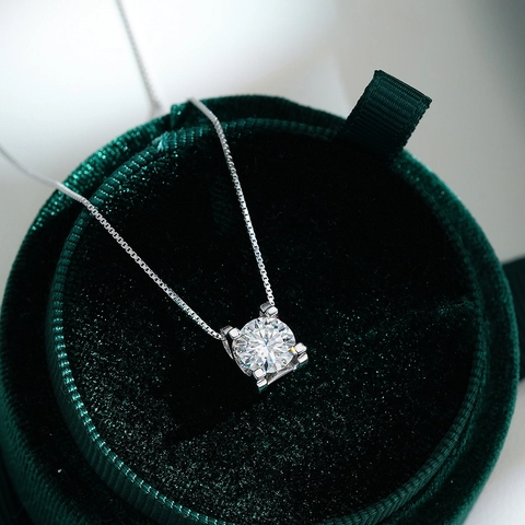 Moissanite Pendant Necklace 925 Sterling Silver Round Cut Classic Four Prong Box Chain Jewelry For Women Elegant