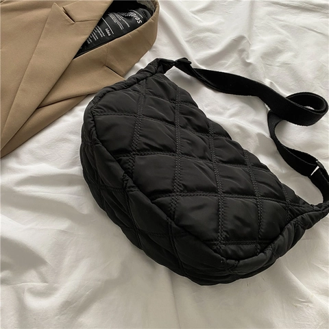 Quilted Crossbody Bag Rhombic Pattern Large Capacity Oxford Cloth Hobo Shoulder Bag With Detachable Rabbit Charm Adjustable Strap