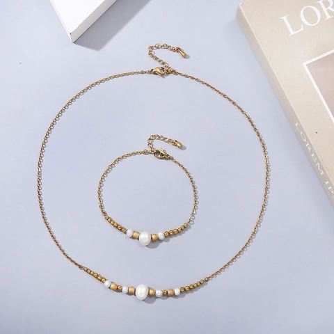 Stainless Steel Freshwater Pearl Jewelry Set French Gold Beaded Necklace Bracelet Set Elegant Minimalist Party Jewelry For Women
